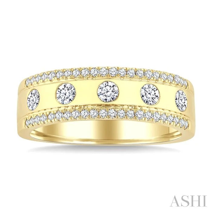 Flush Set Diamond Fashion Band