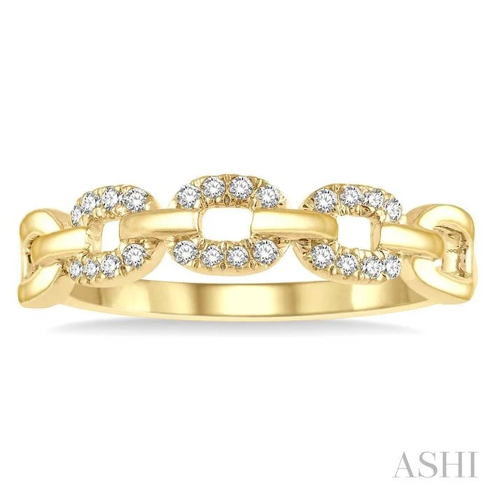 Paperclip Diamond Fashion Ring