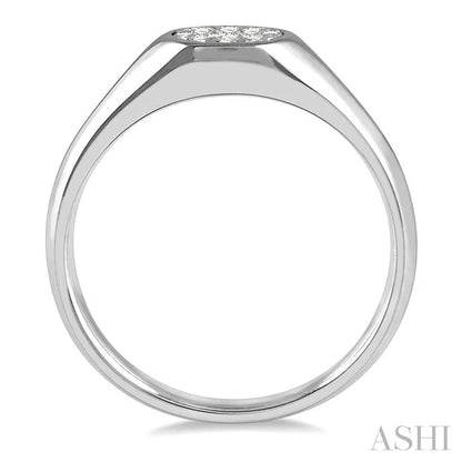 Oval Shape East-West Lovebright Essential Diamond Signet Ring