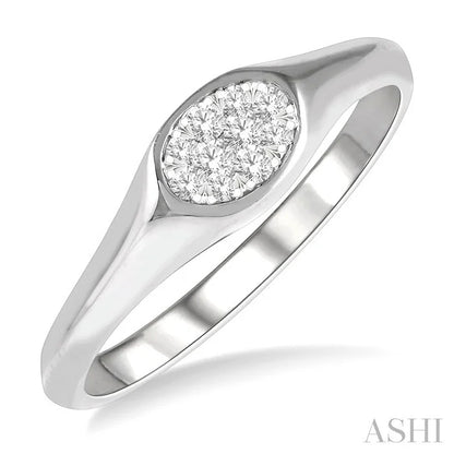 Oval Shape East-West Lovebright Essential Diamond Signet Ring