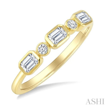 Emerald & Round Cut Bezel Diamond Fashion Band
