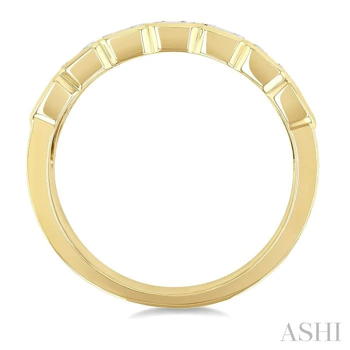 Bold Emerald Shape Bezel Set Diamond Fashion Wide Band