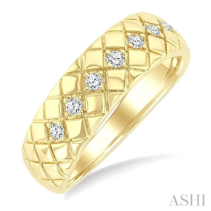 Golden Glow Bold Diamond Fashion Band