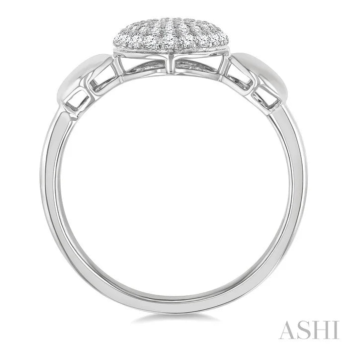 Pave-Set Round Shape Diamond Fashion Ring