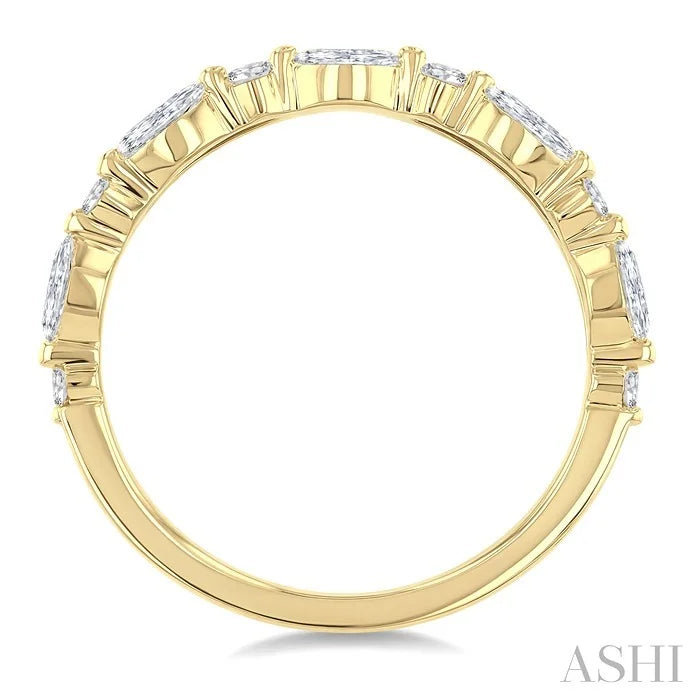 V-Shaped Bold Diamond Fashion Band