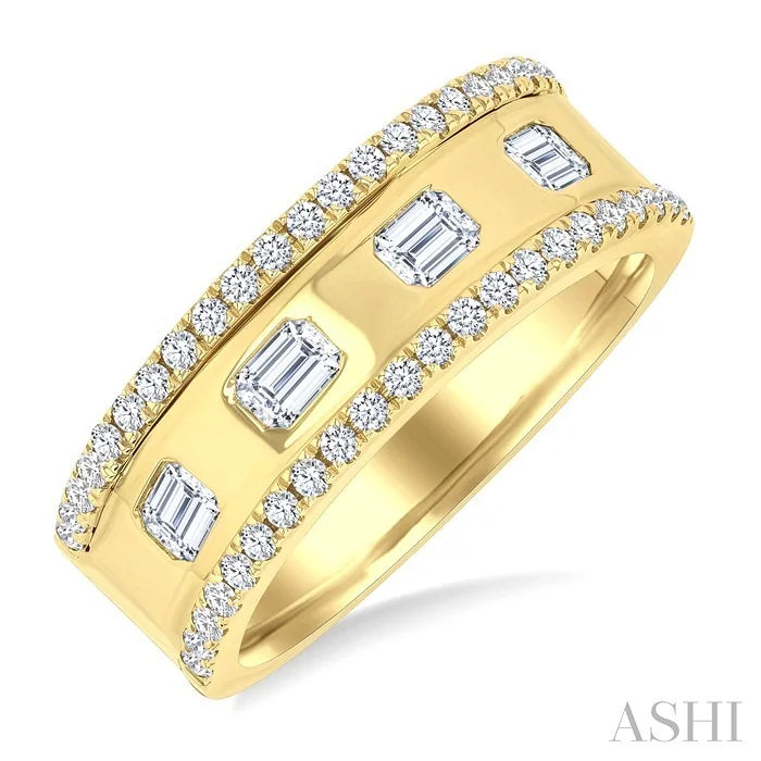 Bold Emerald Shape Diamond Fashion Band