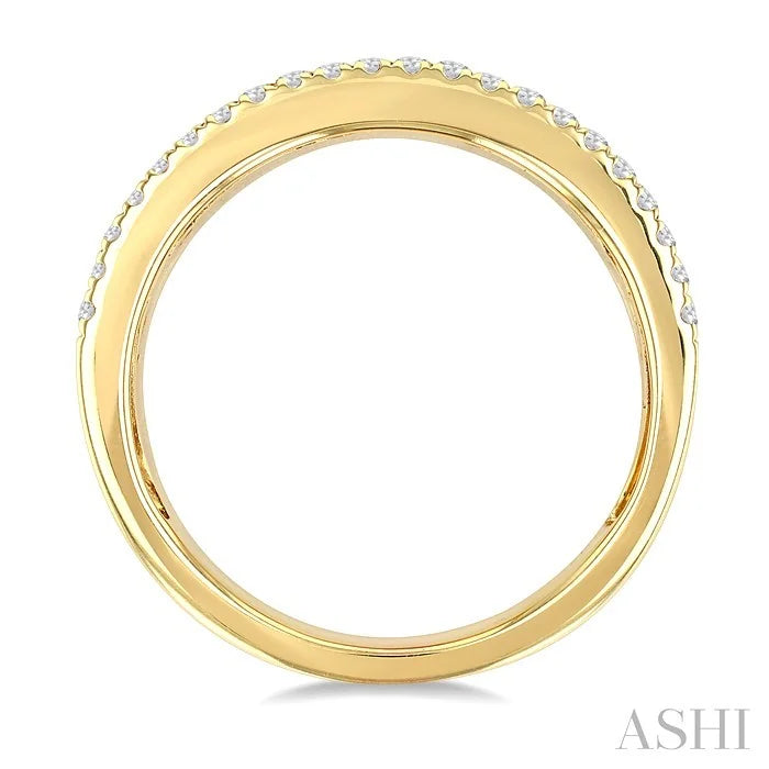 Bold Emerald Shape Diamond Fashion Band
