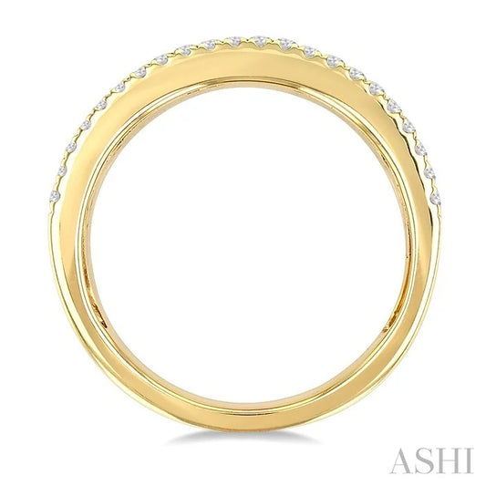 Bold Emerald Shape Diamond Fashion Band