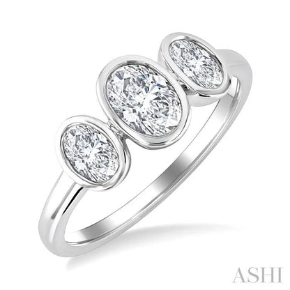 Oval Shape 3 Stone Diamond Fashion Ring