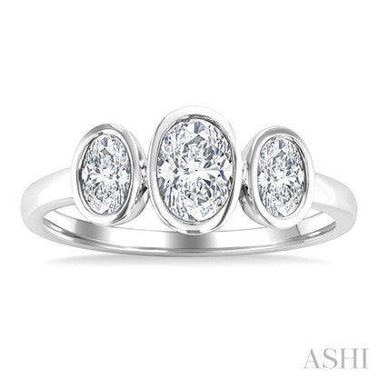Oval Shape 3 Stone Diamond Fashion Ring