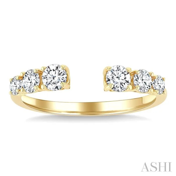 Graduated Diamond Fashion Open Ring