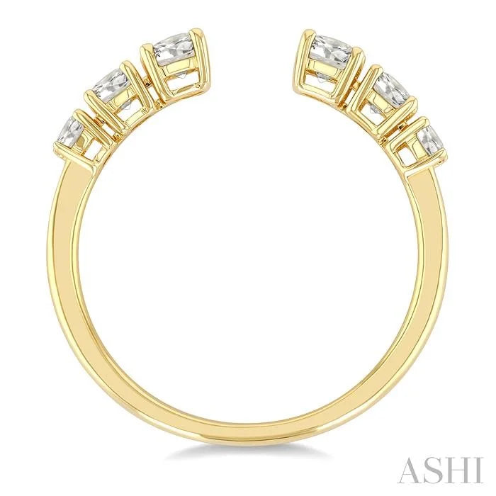 Graduated Diamond Fashion Open Ring
