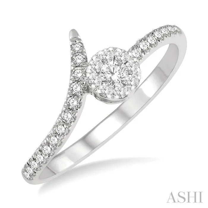 Round Shape Lovebright Diamond Fashion Ring