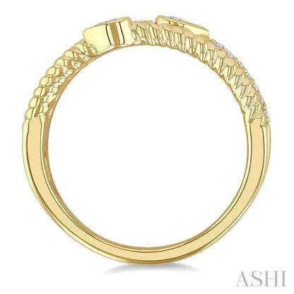 Bead Bijoux Pear Shape Three Row Diamond Band