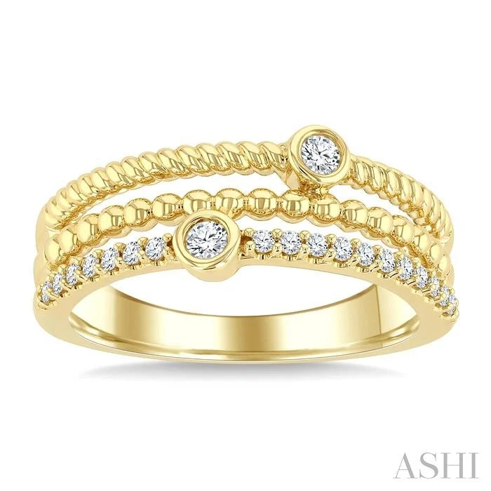 Bead Bijoux Round Shape Three Row Diamond Band