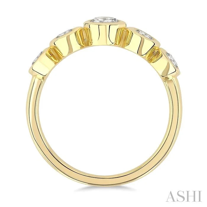 Oval Shape 5 Stone Bezel Set Diamond Band