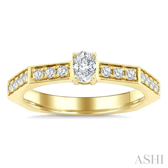Oval Shape Hexashank Diamond Fashion Ring