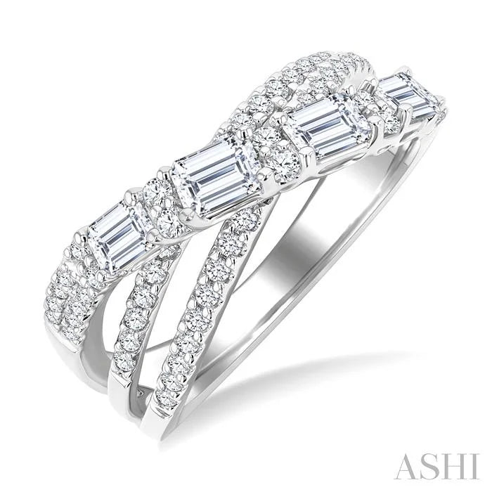 Criss Cross Diamond Fashion Ring