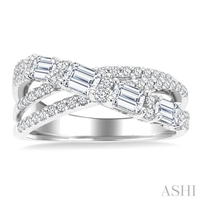 Criss Cross Diamond Fashion Ring