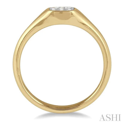 Cushion Shape Lovebright Essential Diamond Signet Ring