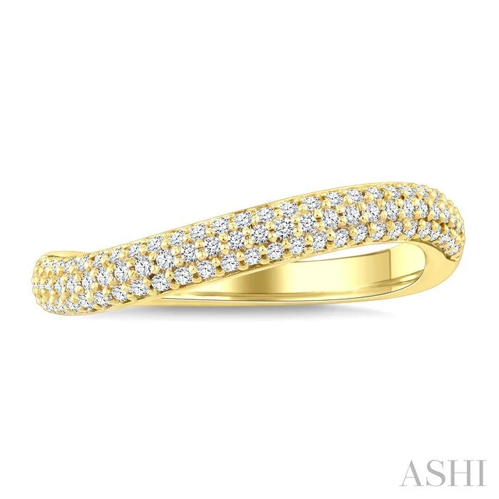 Aeris Gold Diamond Fashion Band
