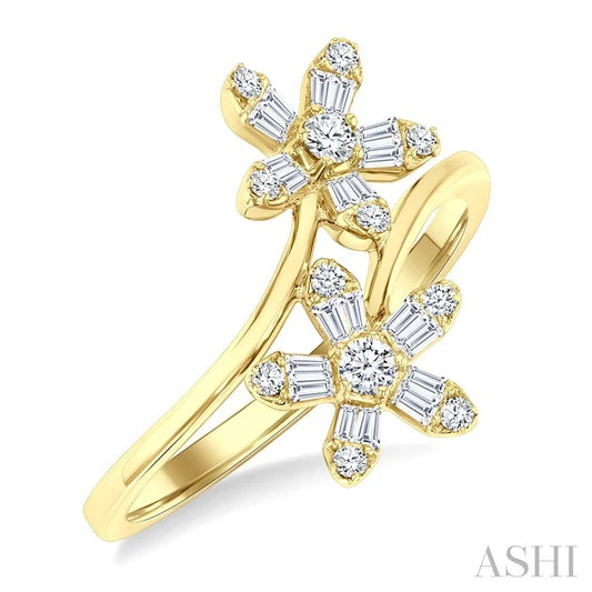 Floral Petite Diamond Fashion Ring