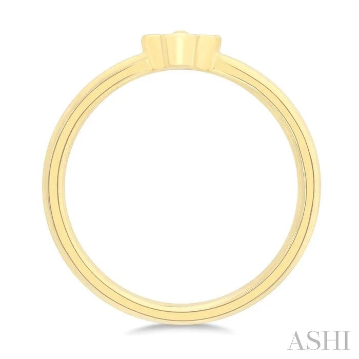 Petite Clover Diamond Fashion Ring