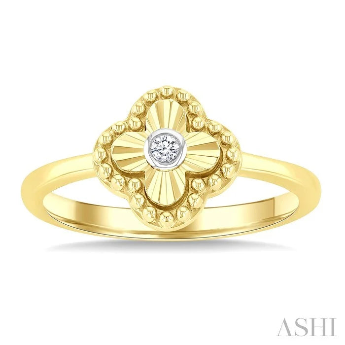 Clover Bead Bijoux Fluted Petite Diamond Fashion Ring