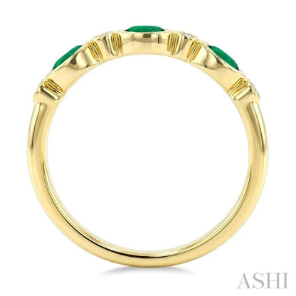Oval Shape Bezel Gemstone & Diamond Fashion Band