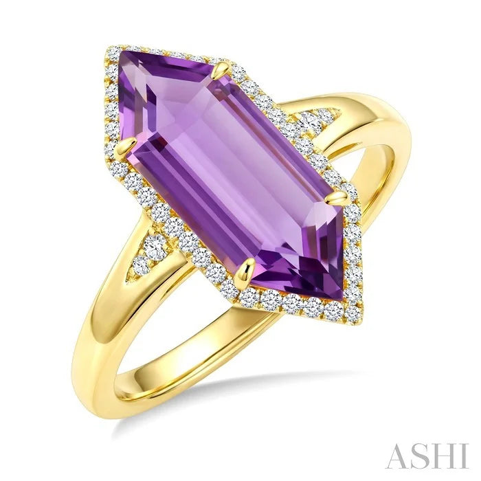Evoque Gemstone Hexagon Shape & Halo Diamond Ring