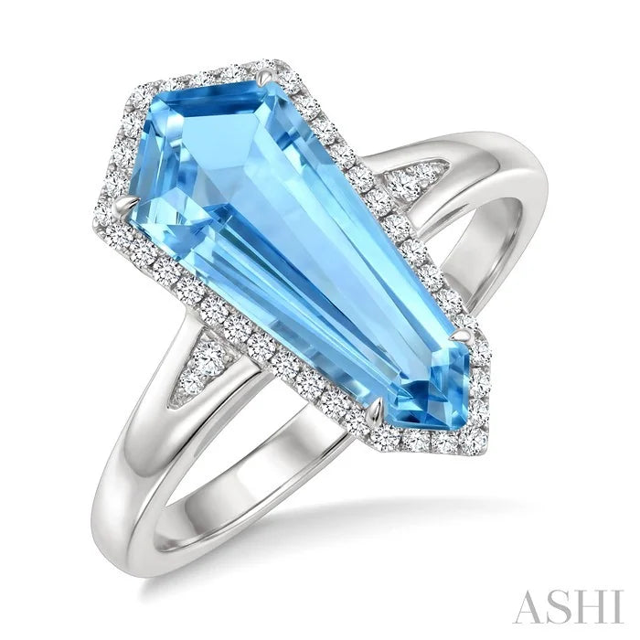 Evoque Gemstone Shield Shape & Halo Diamond Ring