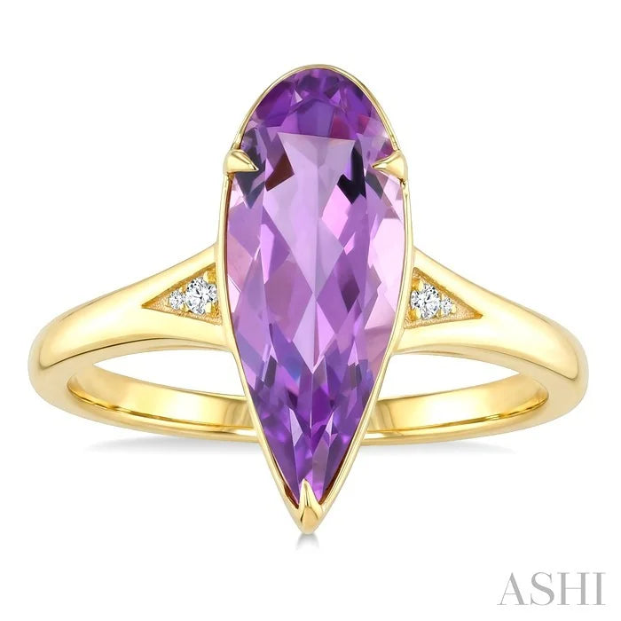 Evoque Gemstone Pear Shape & Diamond Ring