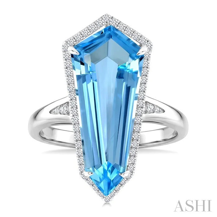 Evoque Gemstone Shield Shape & Halo Diamond Ring