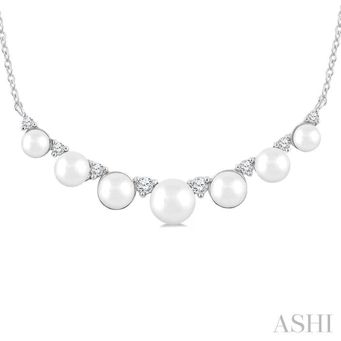 Pearl & Diamond Smile Necklace
