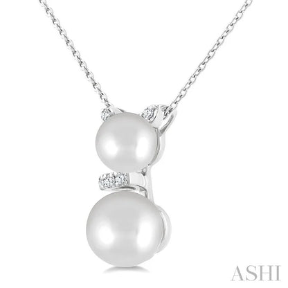 Cat Pearl & Petite Diamond Fashion Pendant