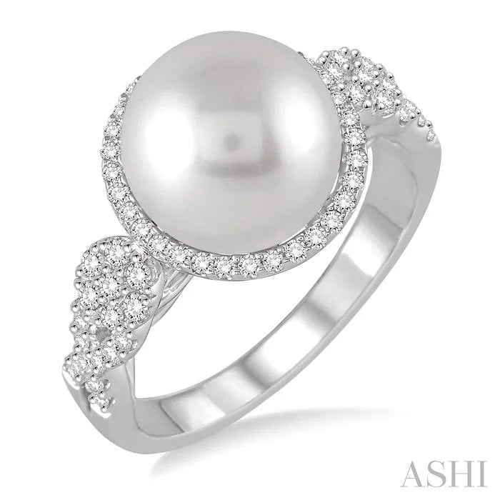 Pearl & Halo Diamond Fashion Ring