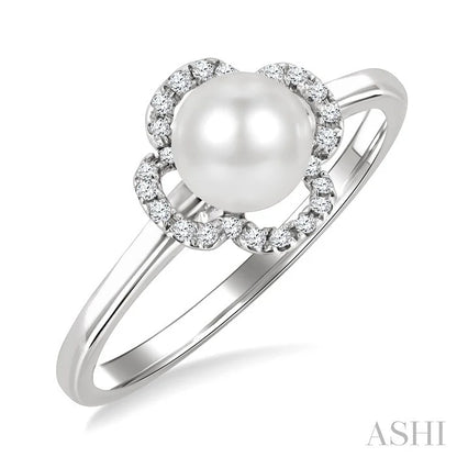 Clover Pearl & Petite Diamond Ring