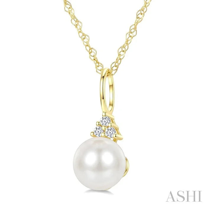Pearl & Diamond Fashion Pendant