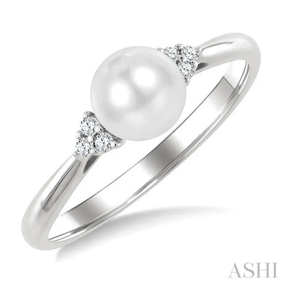 Pearl & Diamond Fashion Ring