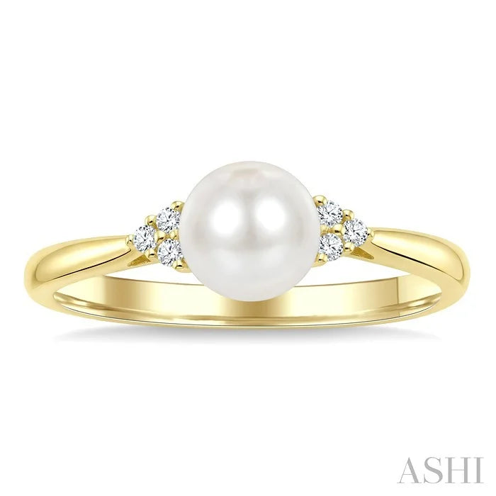 Pearl & Diamond Fashion Ring
