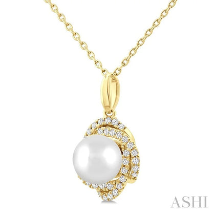 Pearl & Petite Diamond Fashion Pendant