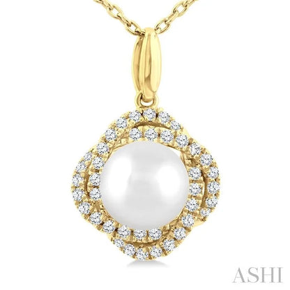 Pearl & Petite Diamond Fashion Pendant