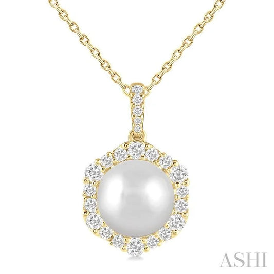 Pearl & Halo Diamond Fashion Pendant