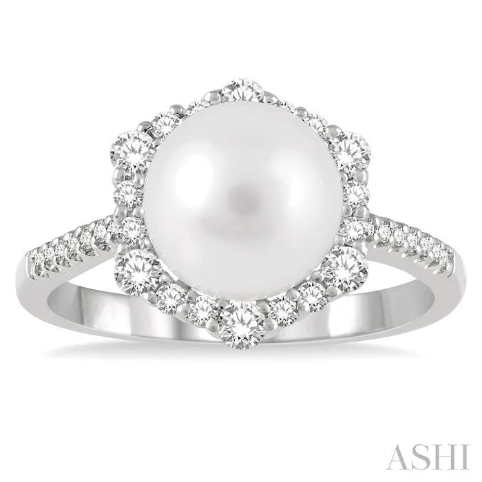 Pearl & Halo Diamond Fashion Ring
