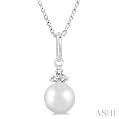Pearl & Petite Diamond Fashion Pendant