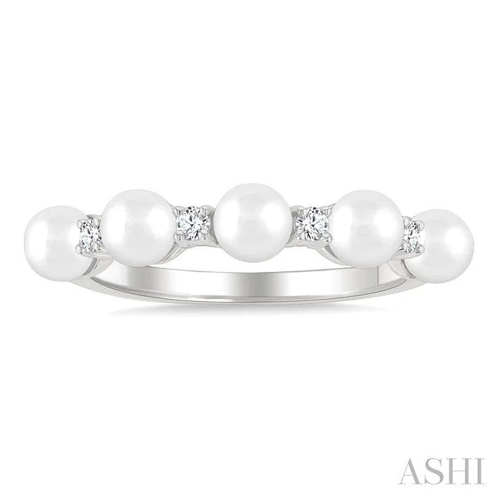 Pearl & Diamond Fashion Ring
