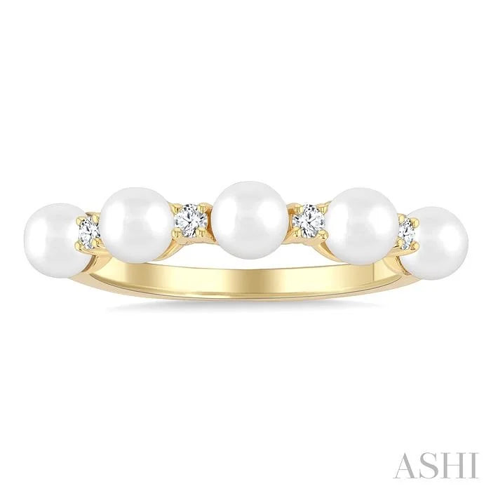 Pearl & Diamond Fashion Ring