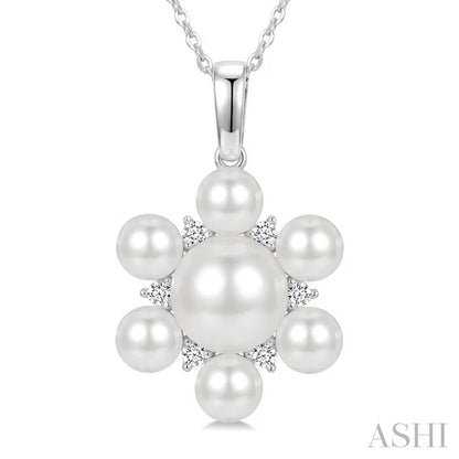 Floral Pearl & Diamond Fashion Pendant