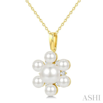 Floral Pearl & Diamond Fashion Pendant