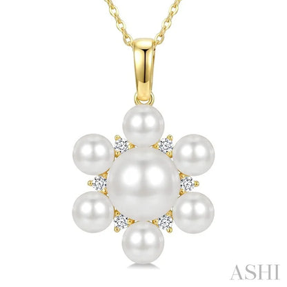 Floral Pearl & Diamond Fashion Pendant